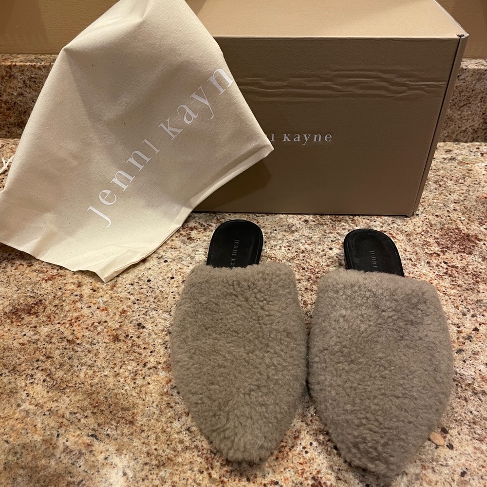 Jenni Kayne shearling mule in smoke